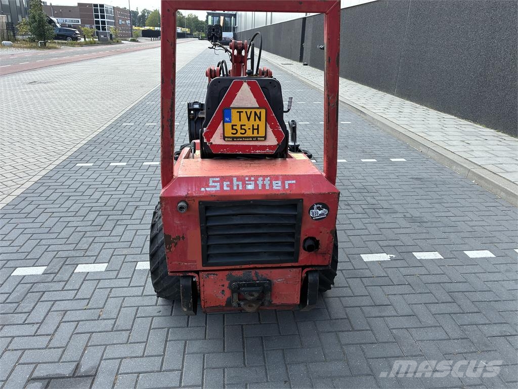 Schäffer 222 kniklader Cargadoras y excavadoras frontales