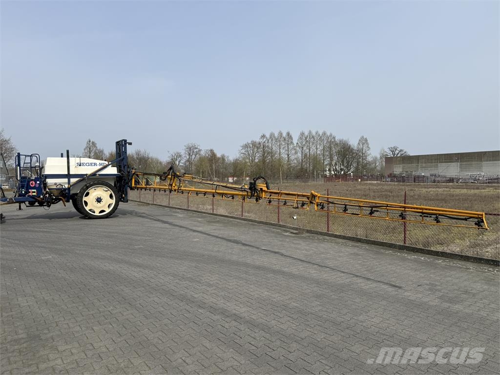Sieger veldspuit getrokken 30 meter رشاشات ذاتية الحركة