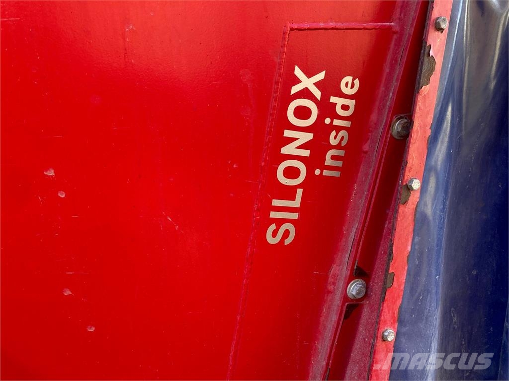Siloking Selfline 3024 voermengwagen 混合餵料機