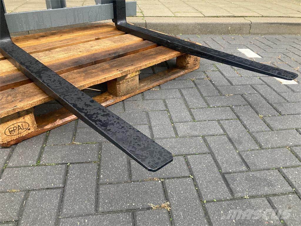  Stekro palletlepels 2000kg Weidemann Sonstige Landmaschinen