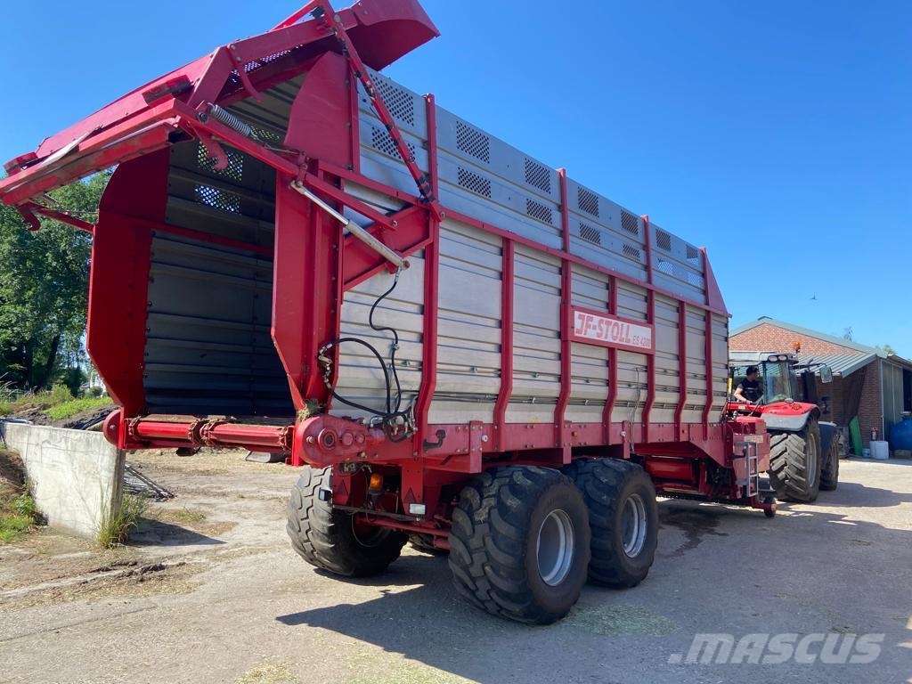 Stoll ES 4200 Hakselwagen Farm machinery