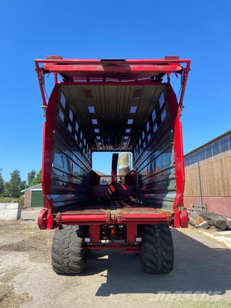 Stoll ES 4200 Hakselwagen Farm machinery
