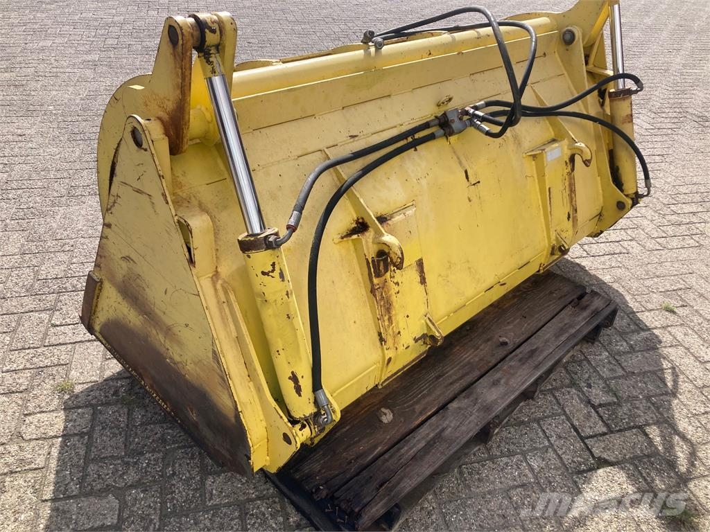 Stoll Pelikaanbak 2m Weitere Lade- und Grabgeräte