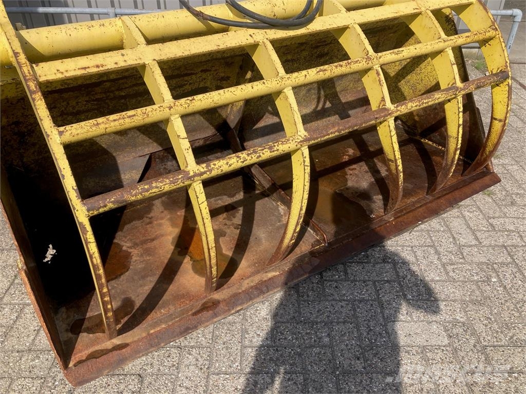 Stoll Pelikaanbak 2m Weitere Lade- und Grabgeräte