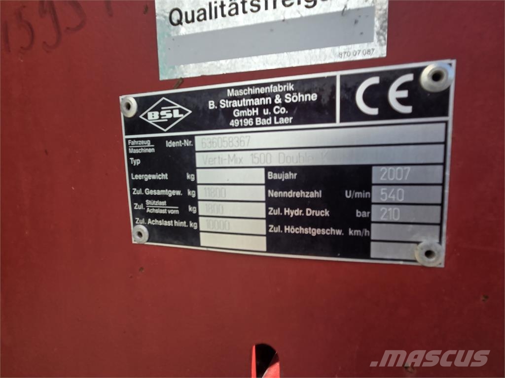 Strautmann Verti-mix 1500K double voermengwagen 混合餵料機