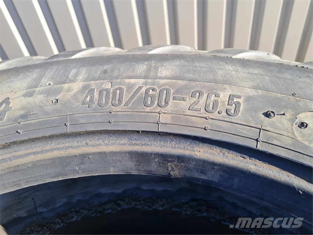 Trelleborg 400/60/26,5 (2x wiel compleet + 1x band) Gume, točkovi i felne
