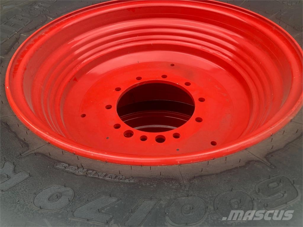 Trelleborg 600/70R30 op Fendt velgen met variogrip Pneumatici, ruote e cerchioni