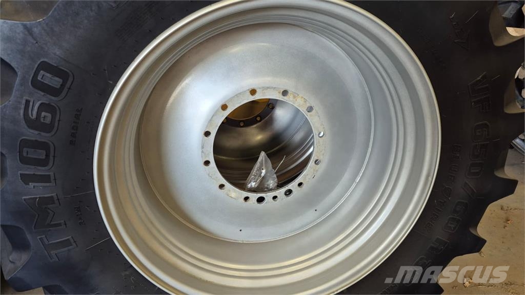 Trelleborg 750/70R44 + 650/60R38 الإطارات والعجلات والحافات
