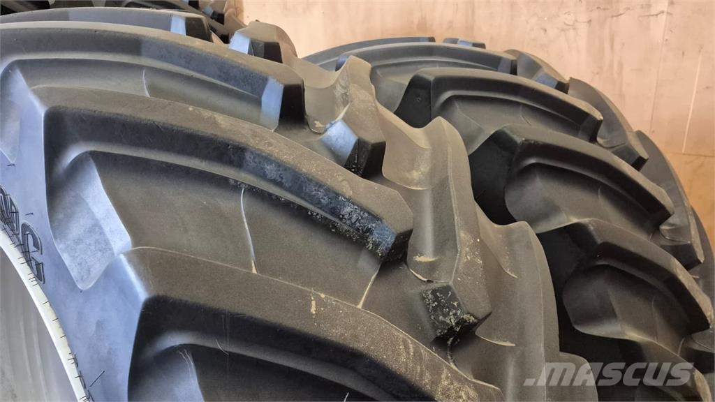 Trelleborg 750/70R44 + 650/60R38 الإطارات والعجلات والحافات