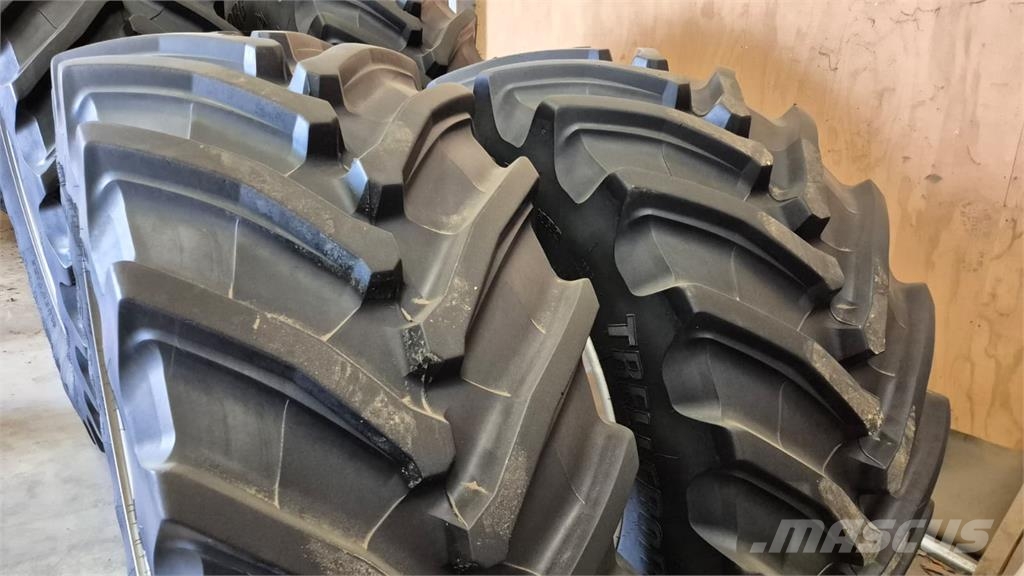 Trelleborg 750/70R44 + 650/60R38 الإطارات والعجلات والحافات