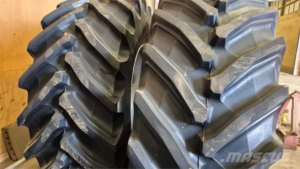 Trelleborg 750/70R44 + 650/60R38 الإطارات والعجلات والحافات