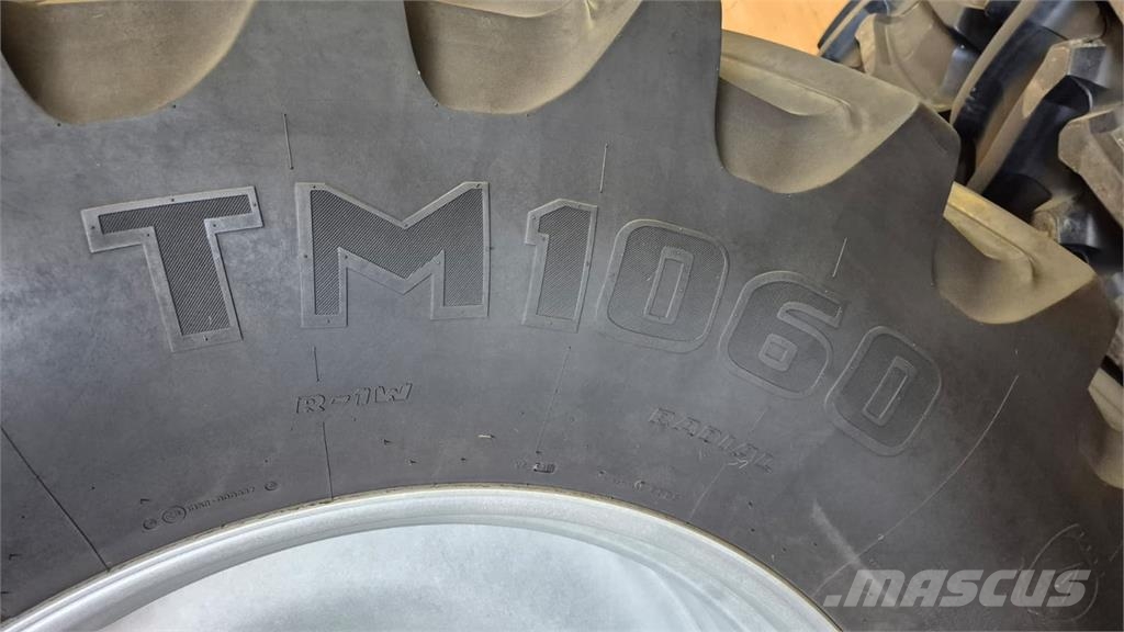 Trelleborg 750/70R44 + 650/60R38 الإطارات والعجلات والحافات