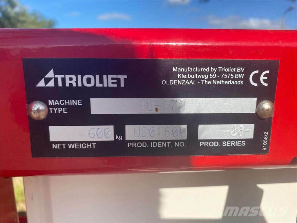 Trioliet TU 170 + hydr. afschuiver Muut karjatalouskoneet ja lisävarusteet