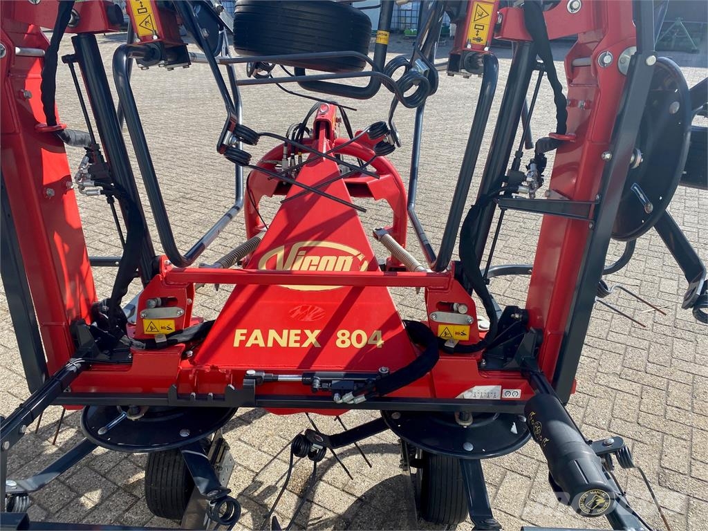 Vicon Fanex 804 Obracače a zhrabovače sena