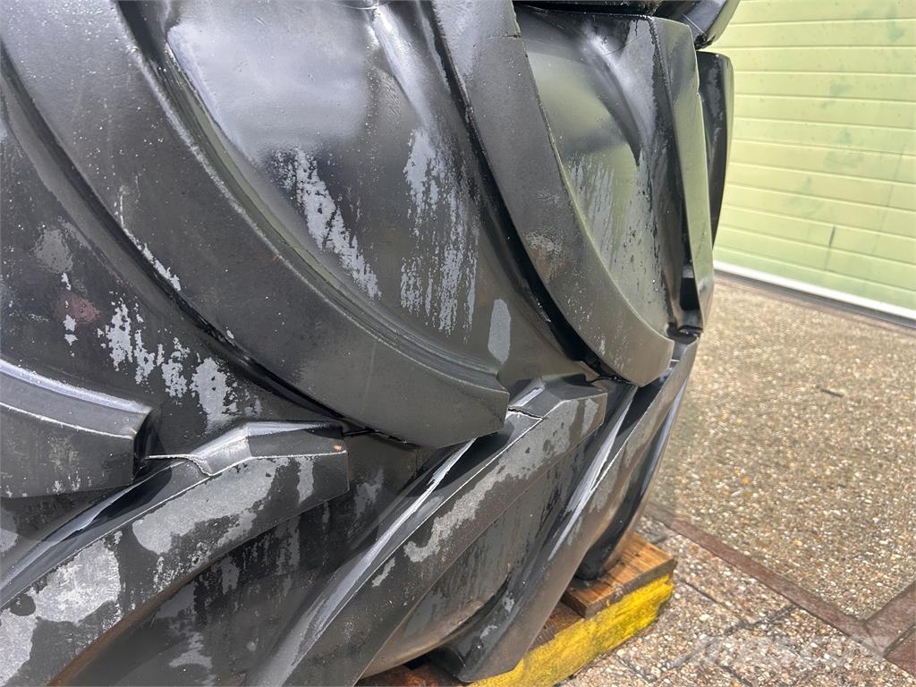 Vredestein 650/65R38 Колеса