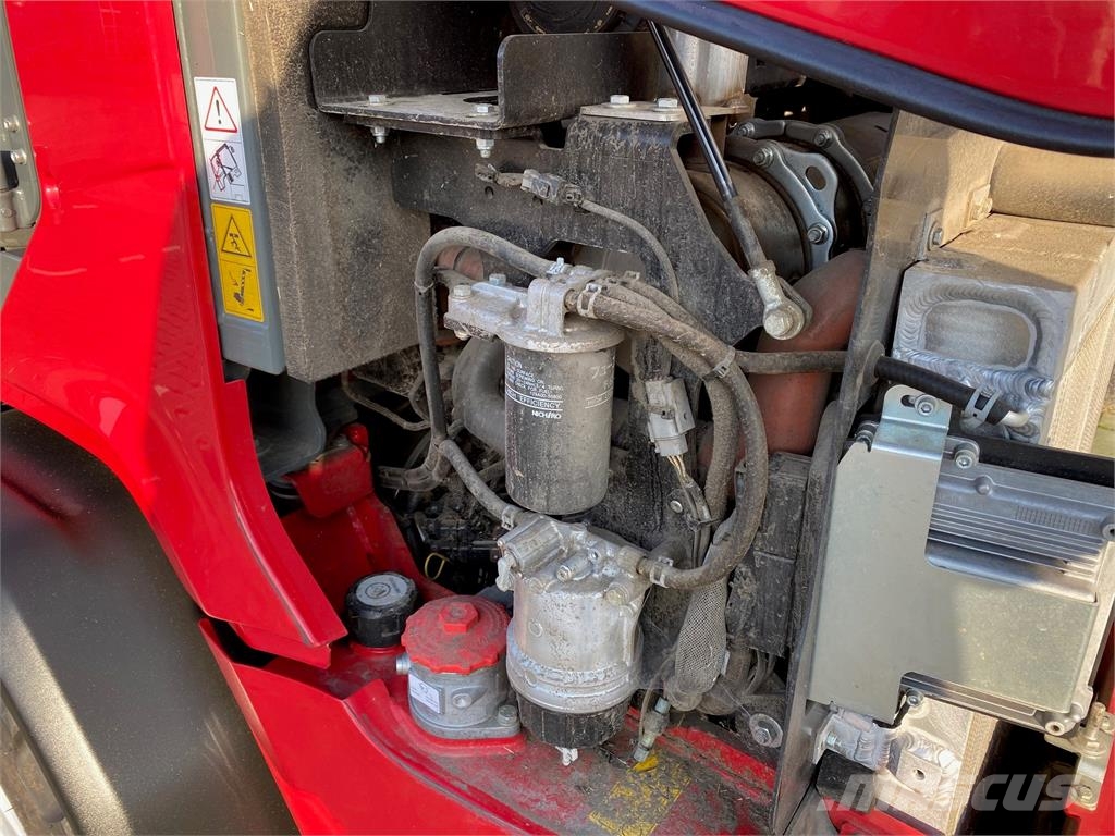Weidemann 1390 kniklader لوادر وحفارات أمامية