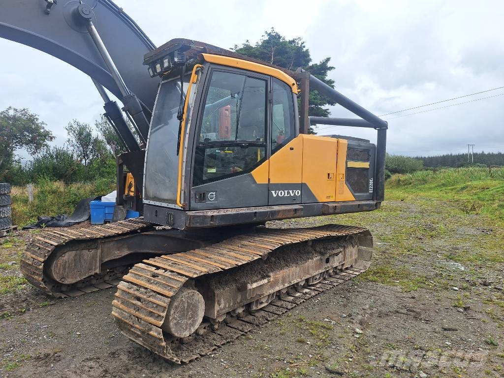 Volvo EC 220 EL Harvesterit