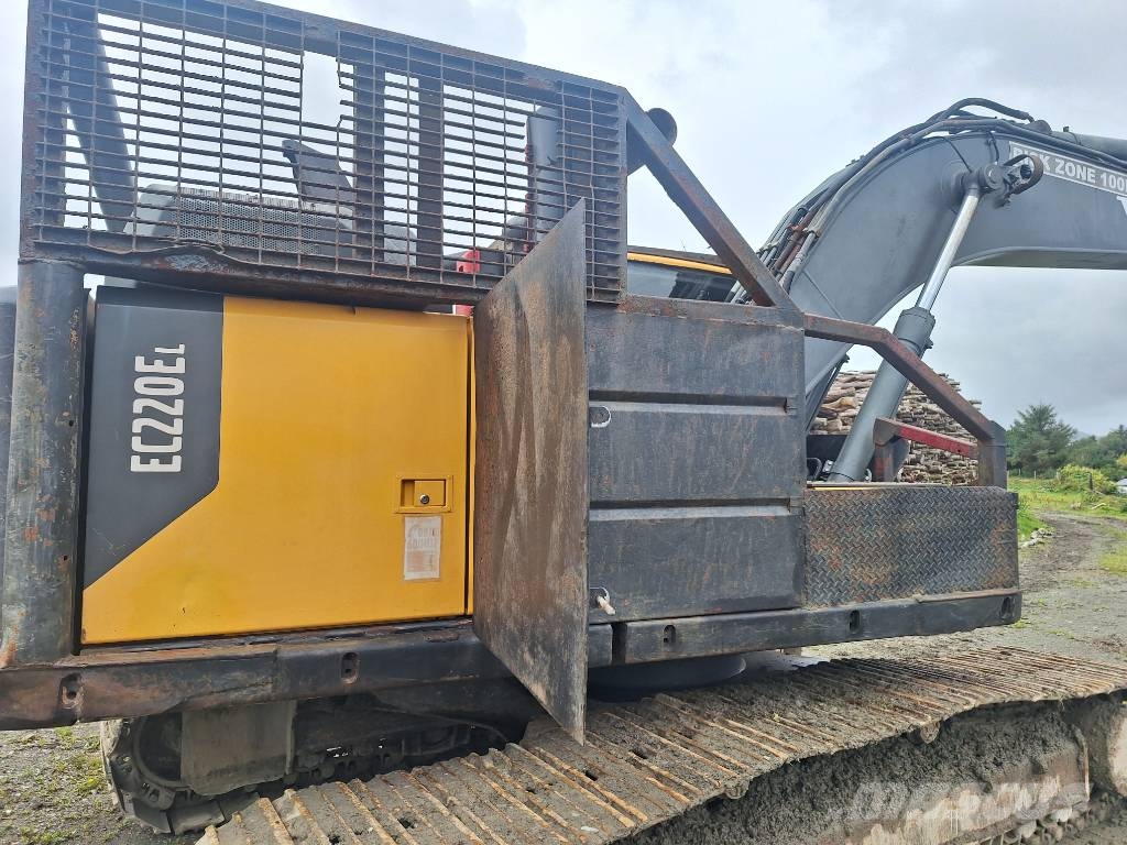 Volvo EC 220 EL Harvesterit