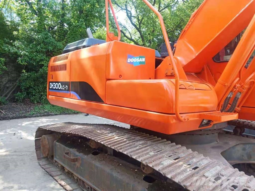 Doosan DH 300 LC-7 Гусеничные экскаваторы