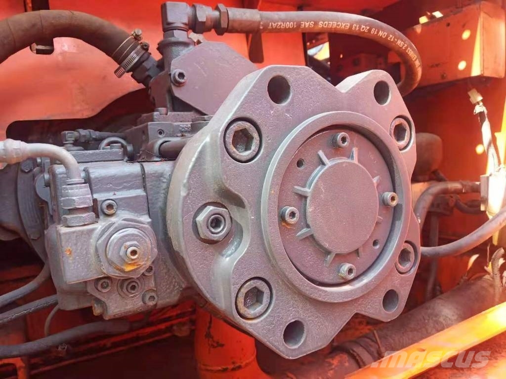 Doosan DH 300 LC-7 Гусеничные экскаваторы
