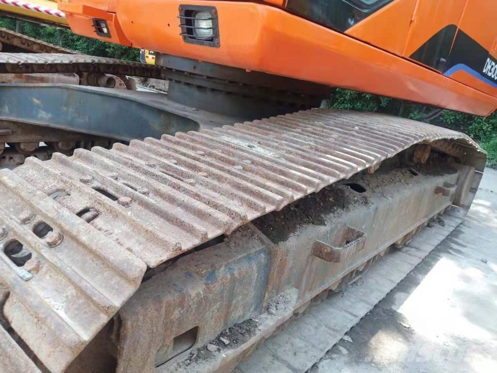 Doosan DH 300 LC-7 Гусеничные экскаваторы