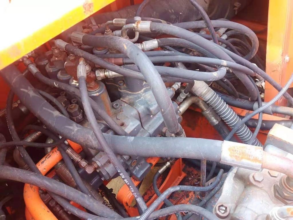 Doosan DH 300 LC-7 Гусеничные экскаваторы