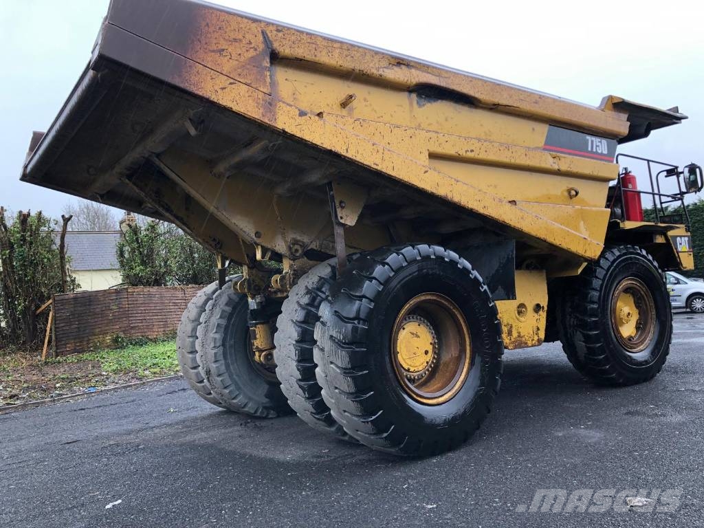 CAT 775 D Pevné dempry