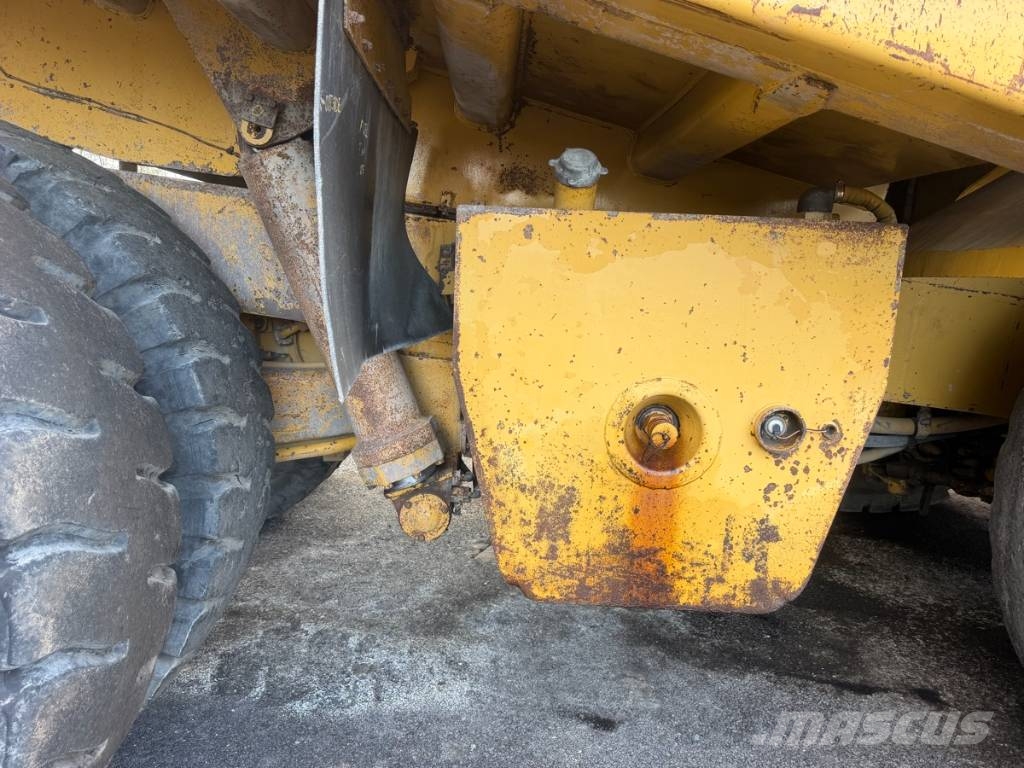 CAT 775 D Pevné dempry