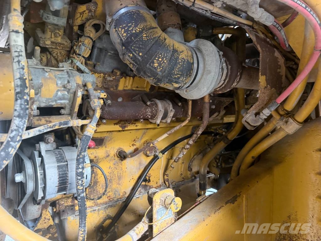 CAT 775 D Pevné dempry