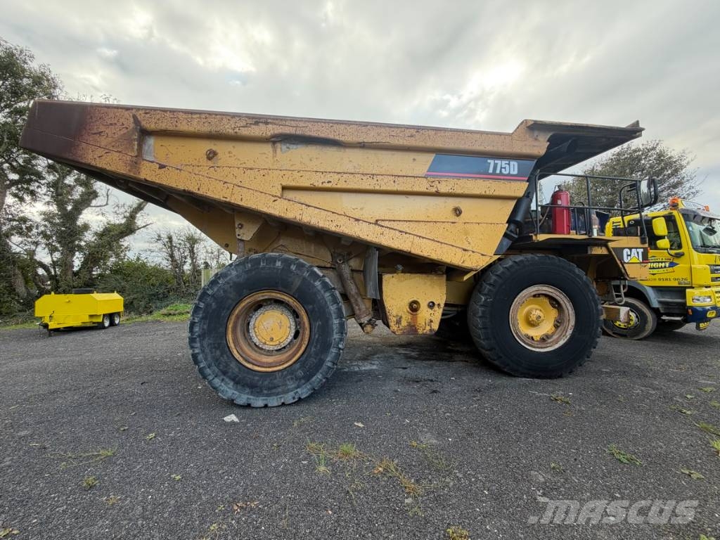 CAT 775 D Pevné dempry