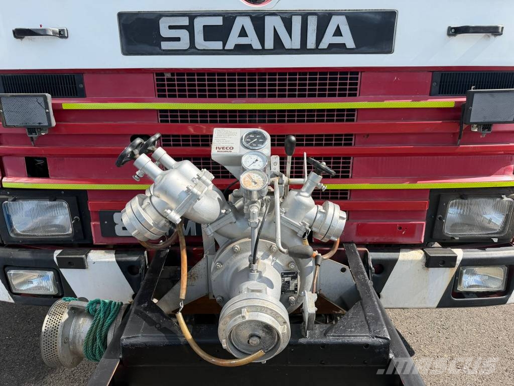 Scania P82 M 4x2 L / Feuerwehrfahrzeug / 3.000-L-Wasserta Пожежні машини та устаткування