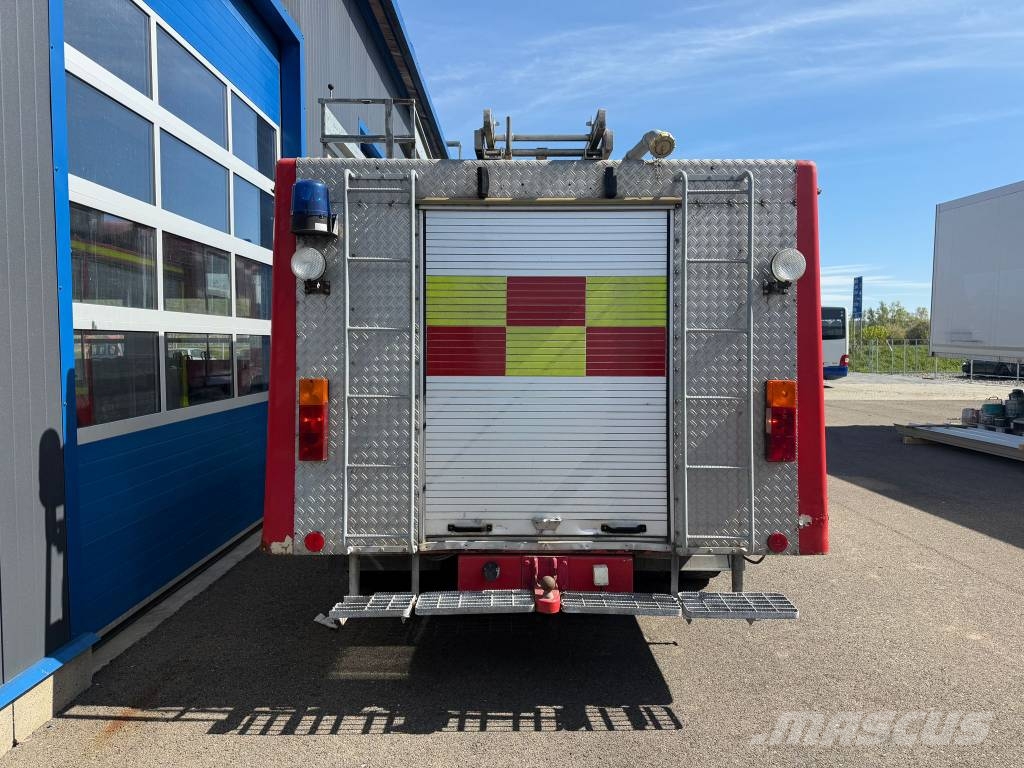 Scania P82 M 4x2 L / Feuerwehrfahrzeug / 3.000-L-Wasserta Пожежні машини та устаткування