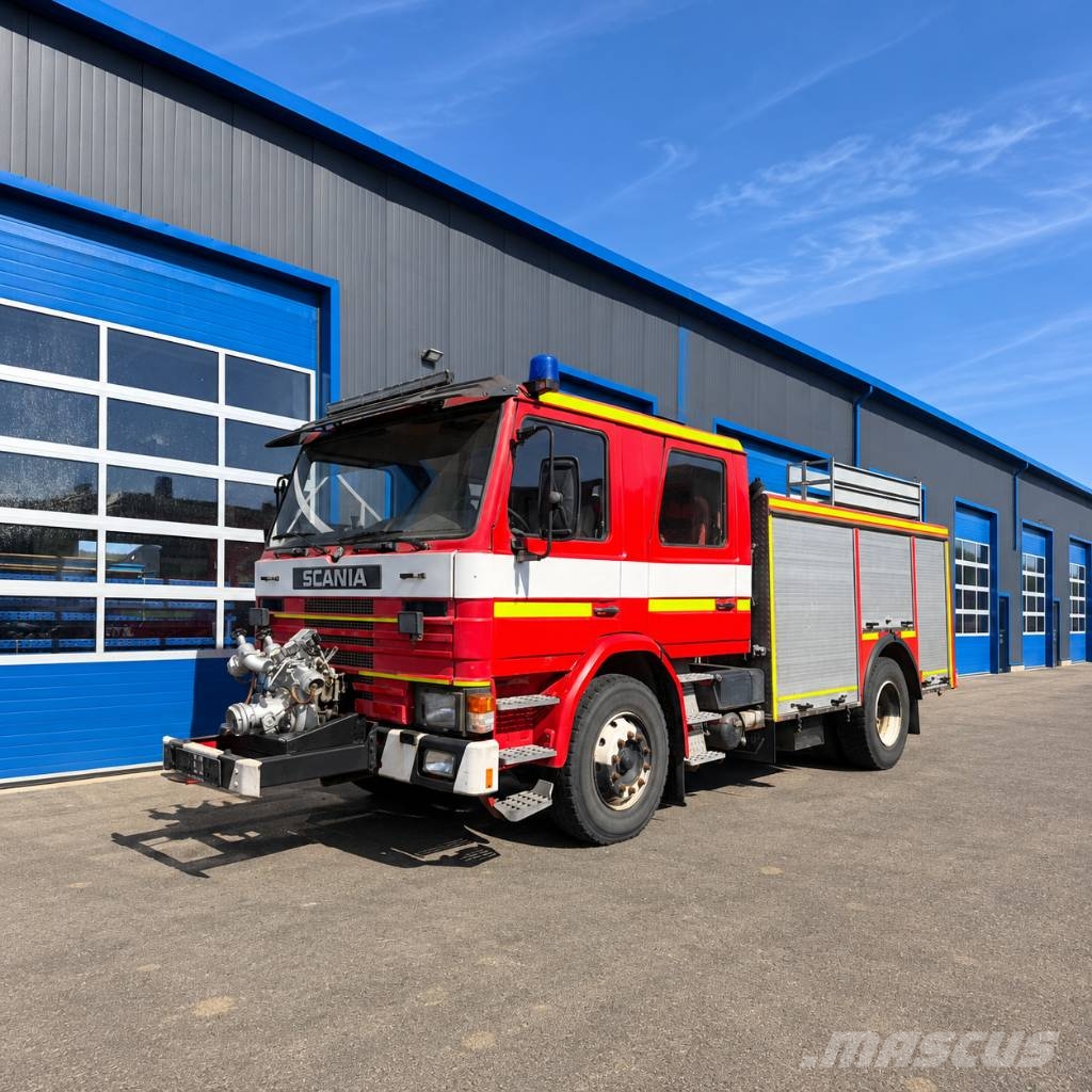Scania P82 M 4x2 L / Feuerwehrfahrzeug / 3.000-L-Wasserta Пожежні машини та устаткування
