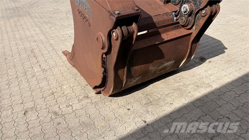 Beco Multiskovl 1320mm Beco Multiskovl med originalt CA دلاء