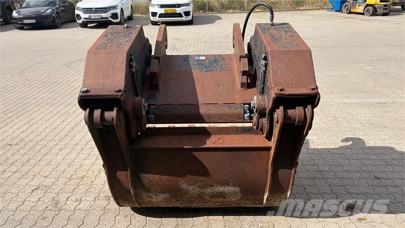 Beco Multiskovl 1320mm Beco Multiskovl med originalt CA دلاء