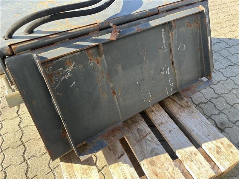 Bobcat 110cm opsamler kost Other components