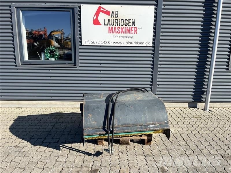 Bobcat 110cm opsamler kost Other components
