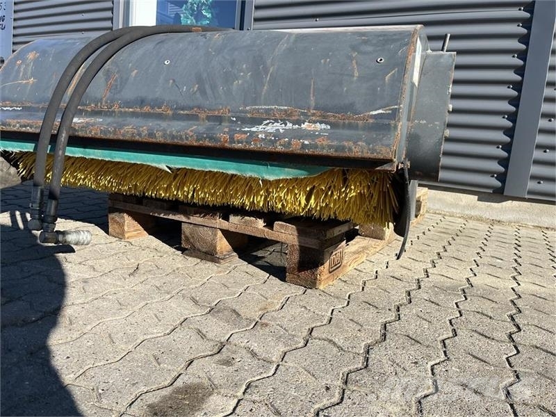 Bobcat 110cm opsamler kost Other components