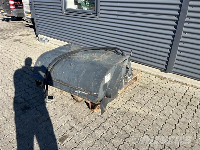 Bobcat 110cm opsamler kost Other components