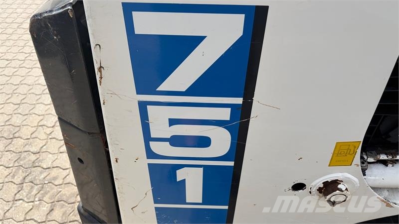 Bobcat 75-1 Kompakt og robust Bobcat 751 minilæsser til s Minilæsser - knækstyret