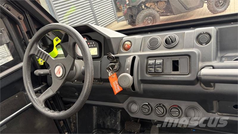 Corvus TerrainDX4 Diesel UTV Robust Corvus Terrain - Den UTV-a
