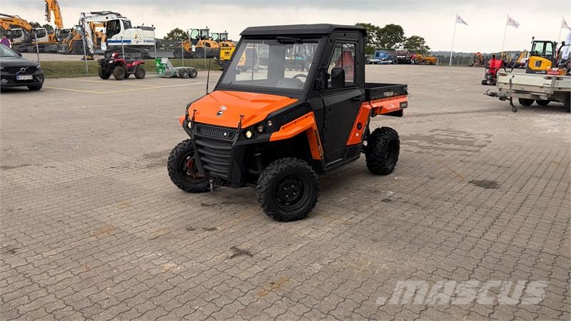 Corvus TerrainDX4 Diesel UTV Robust Corvus Terrain - Den UTV-a