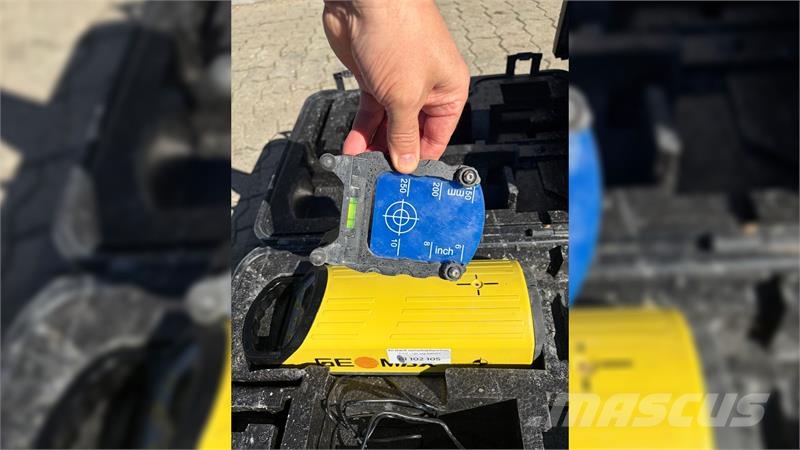  Geomax Zeta 125 G Kloaklaser med 110mm + 160mm rør ماكينات زراعية - غير ذلك