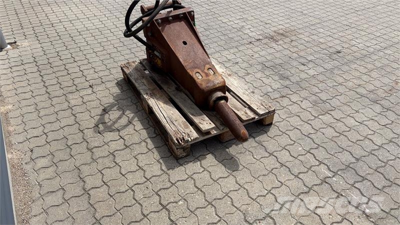 - - - Hydraulisk 8t oliehammer med S50-skifte (Ned Hammers / Breakers
