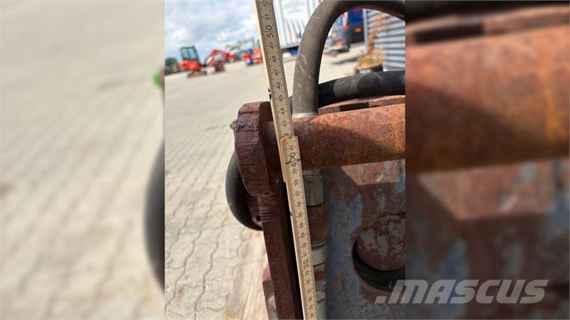 - - - Hydraulisk 8t oliehammer med S50-skifte (Ned Hammers / Breakers