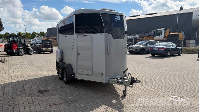 Ifor Williams HBX 511 Premium Ifor Williams HBX511 hestetrailer Overige aanhangers
