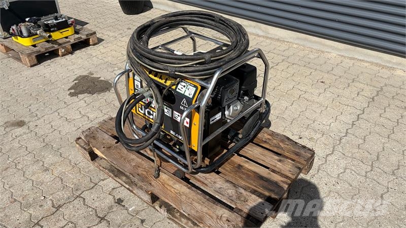 JCB hydraulik station Apūdeņošanas sistēmas