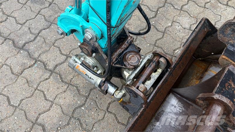 Kobelco SK10SR-2E Tiltman Halvautomatisk med 3 skovle Miniexcavadoras