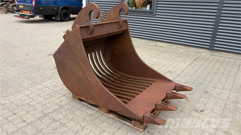 - - - Kraftig 100 cm risteskovl med CW40 ophæng - 鏟斗