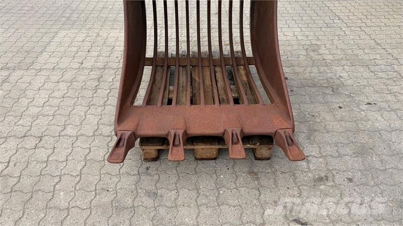 - - - Kraftig 100 cm risteskovl med CW40 ophæng - 鏟斗